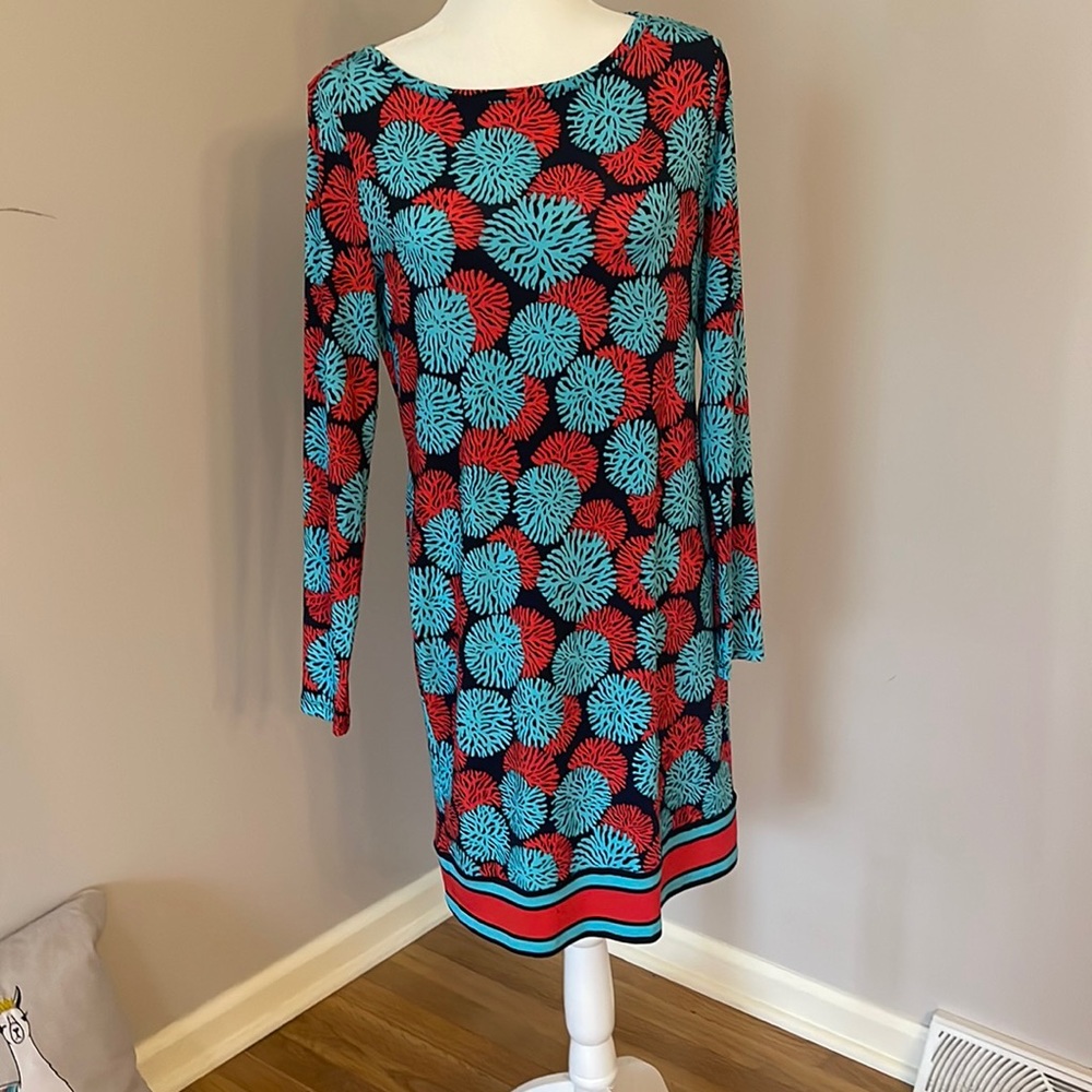 Michael Kors long sleeve dress only worn twice. Size Medium 95% polyester